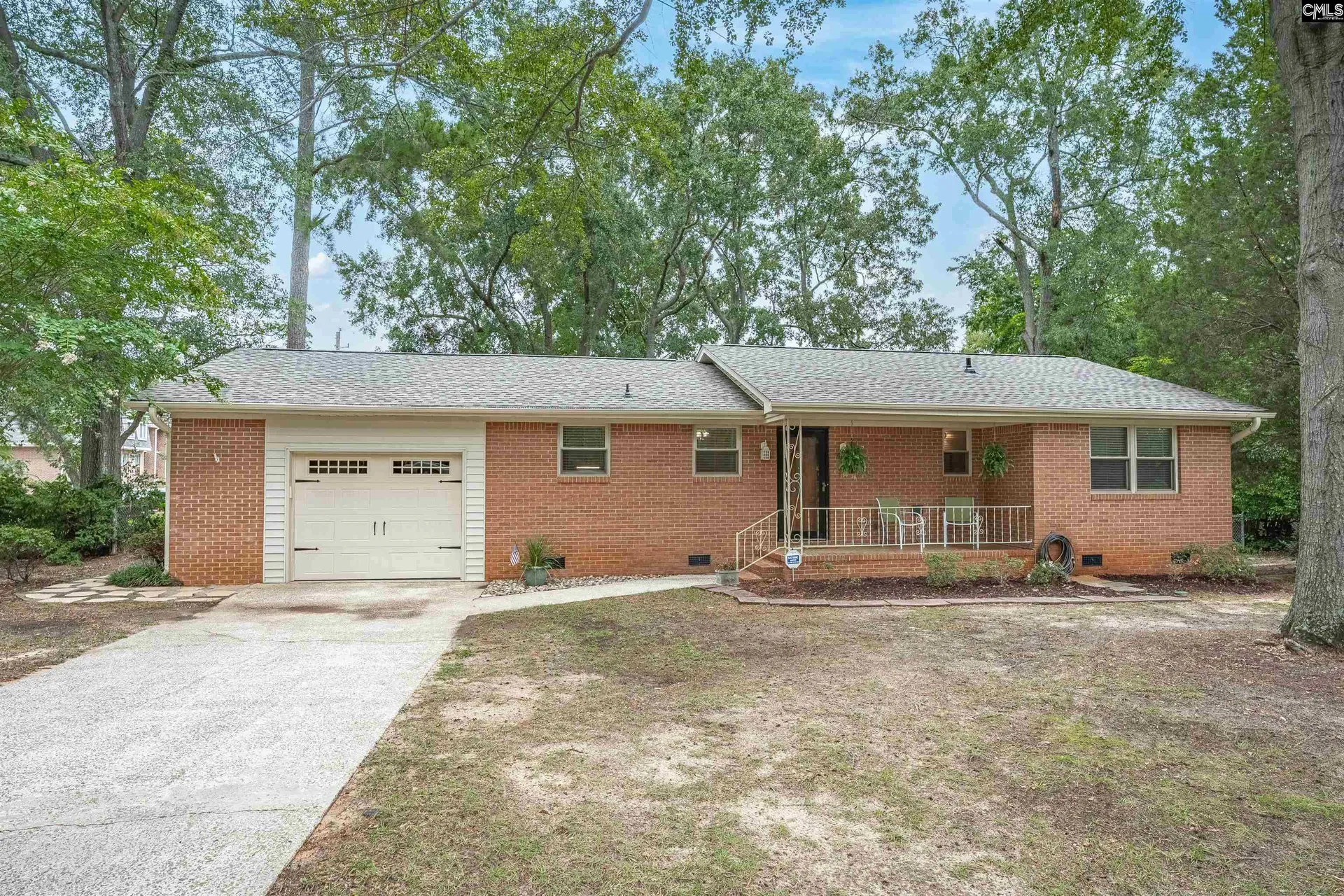 Pine Valley, Columbia Community
