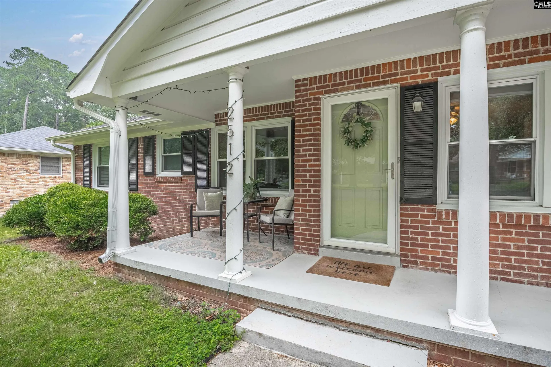 2512 Parkwood Drive