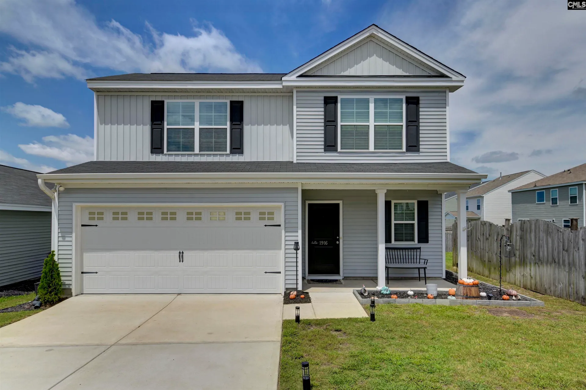 1916 Cold Rocks Way