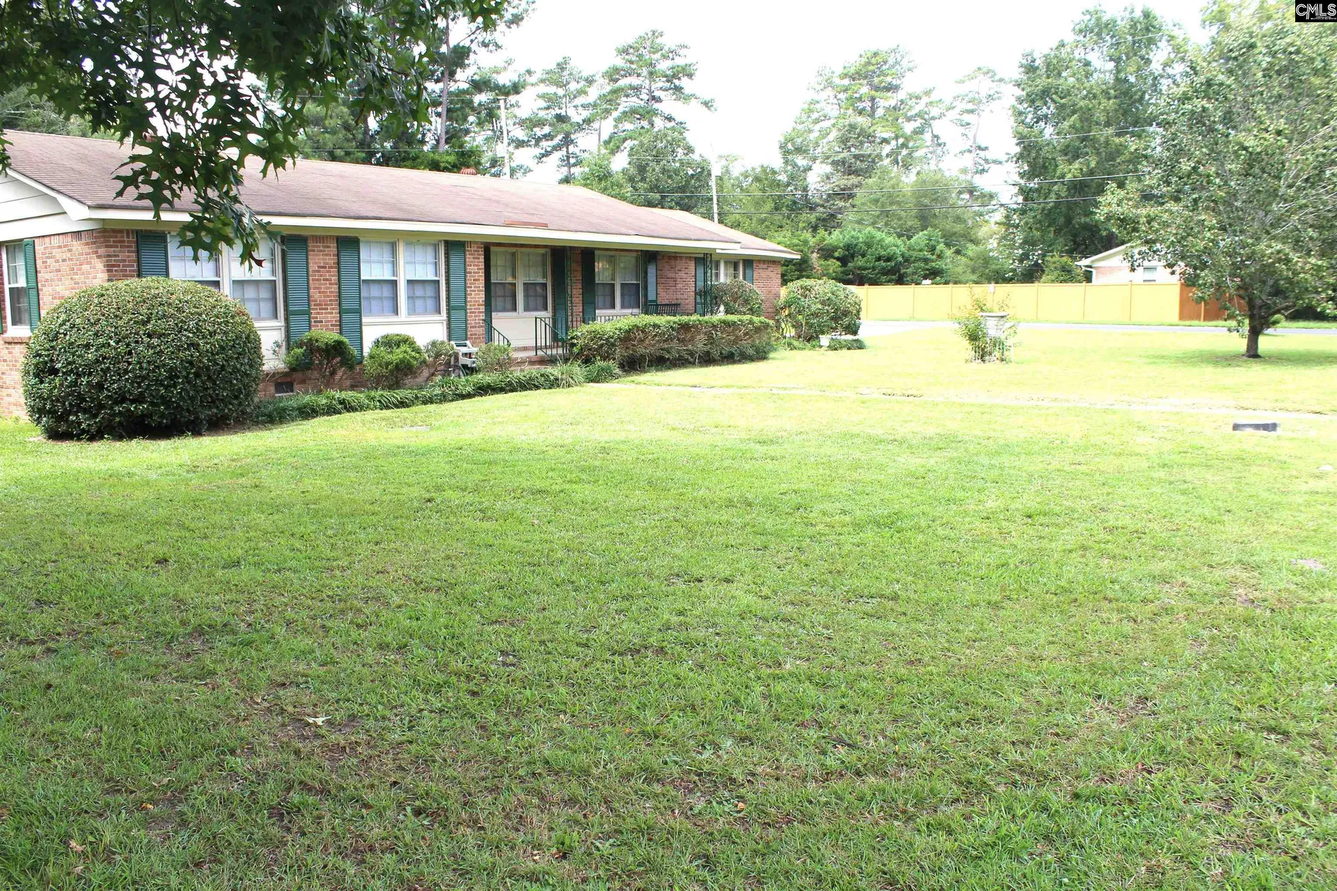 Property image 2 at 2901 Woodway Lane, Columbia, SC 29002-3