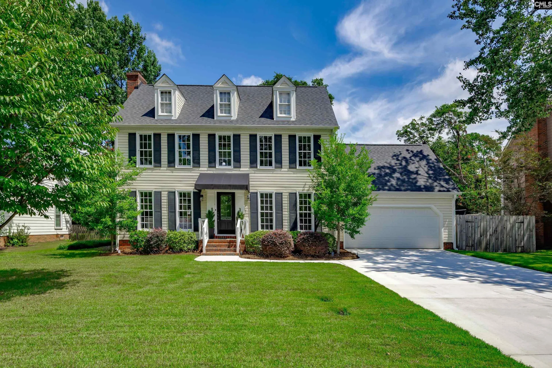 Hampton Woods, Columbia Community