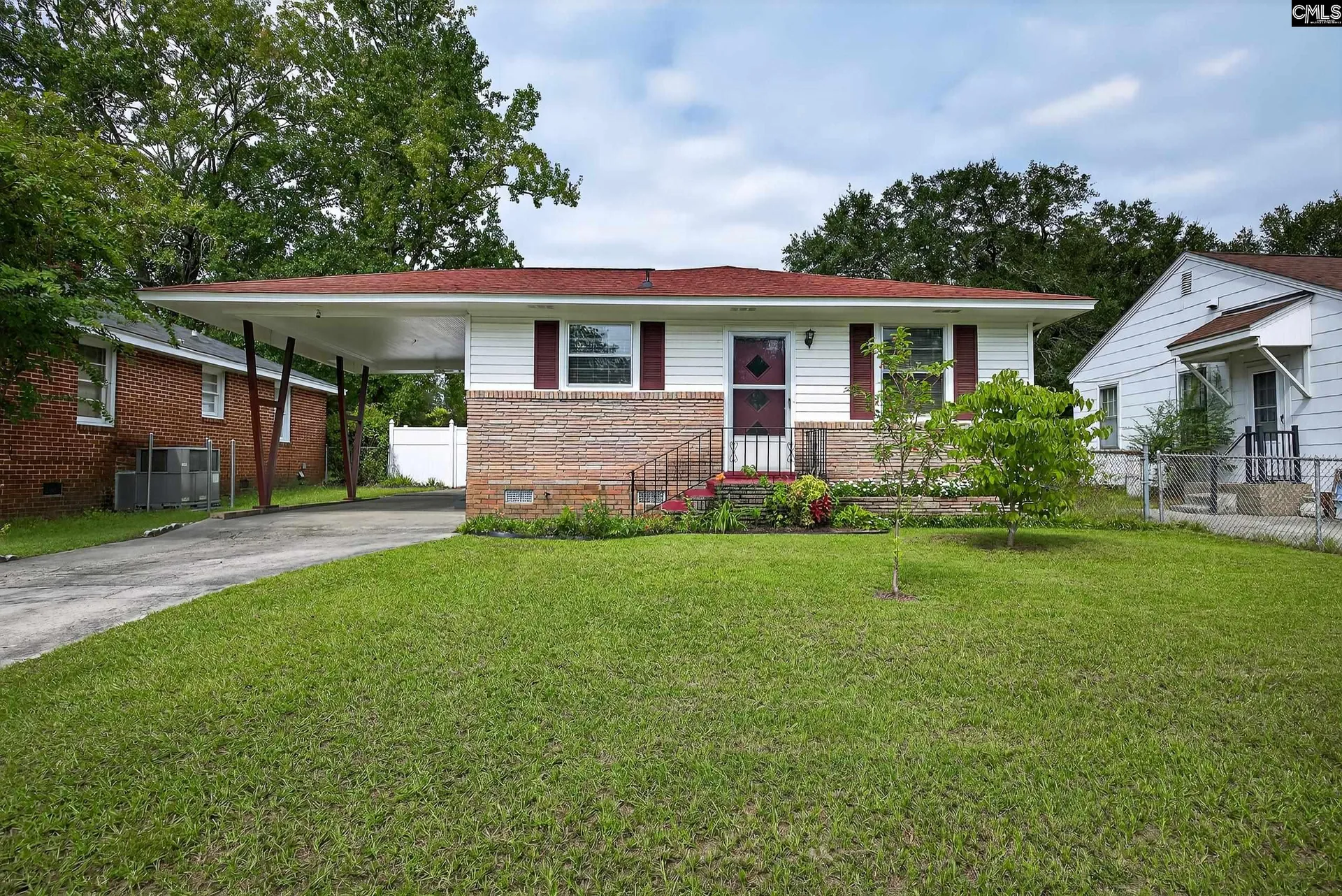 1127 Deerwood Street