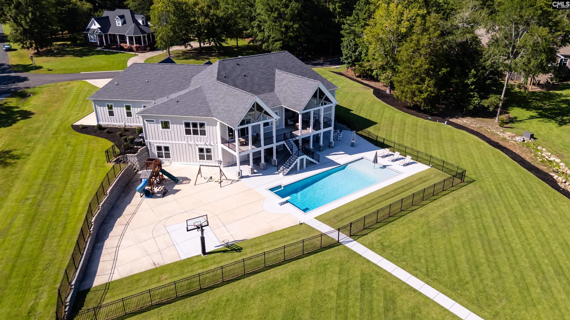 42 Sommerset Place