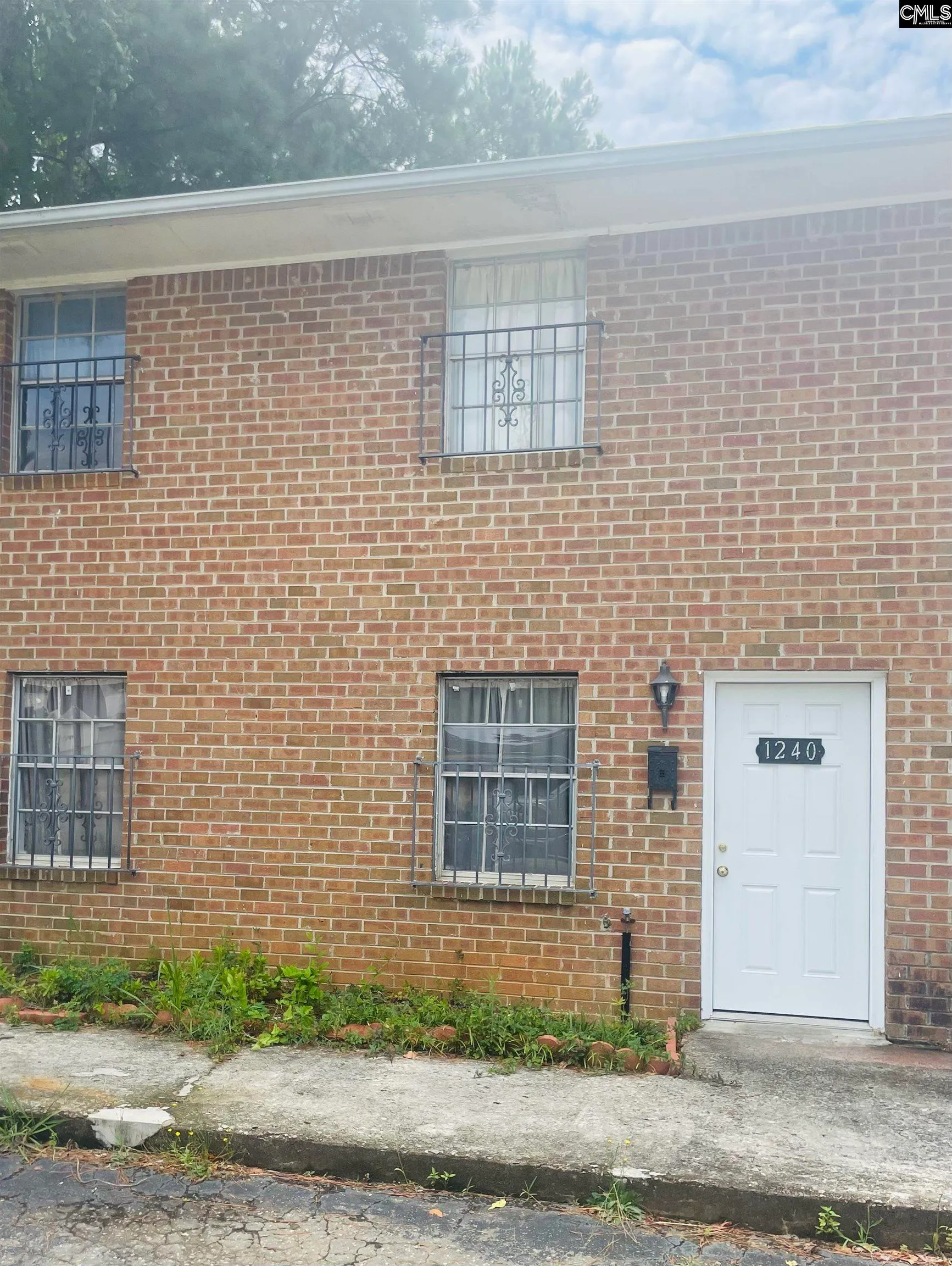 The Groves, Columbia Community