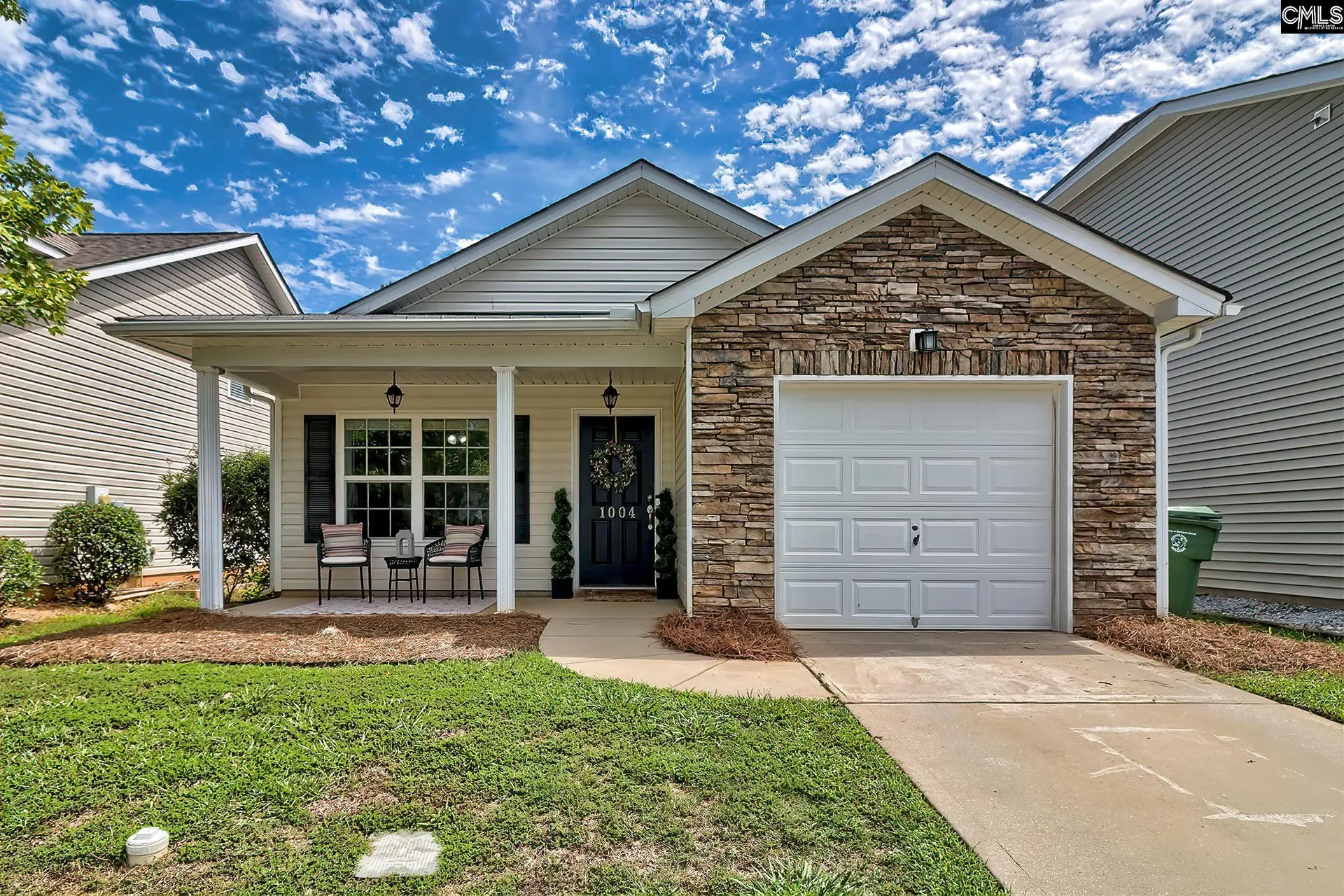 1004 Kingston Village Loop