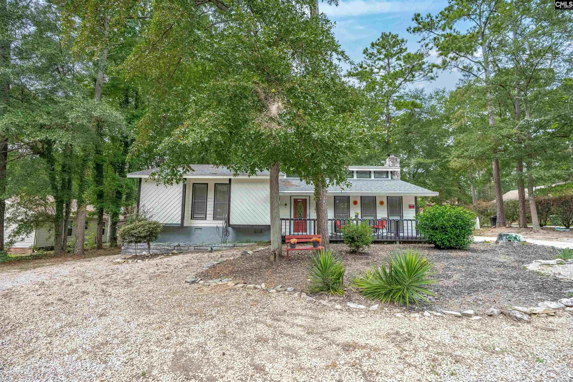 2 Oak Edge Court