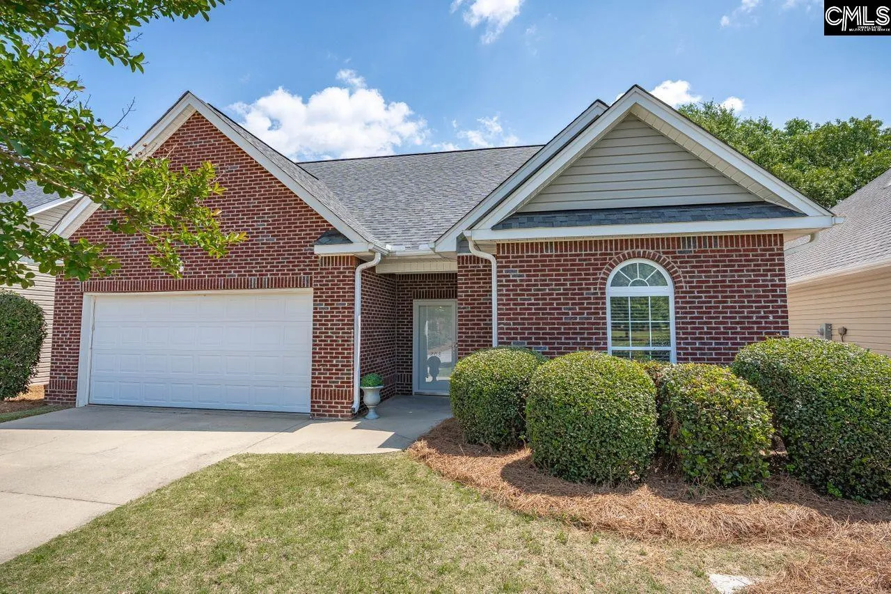 Caroline Springs, Lexington Community