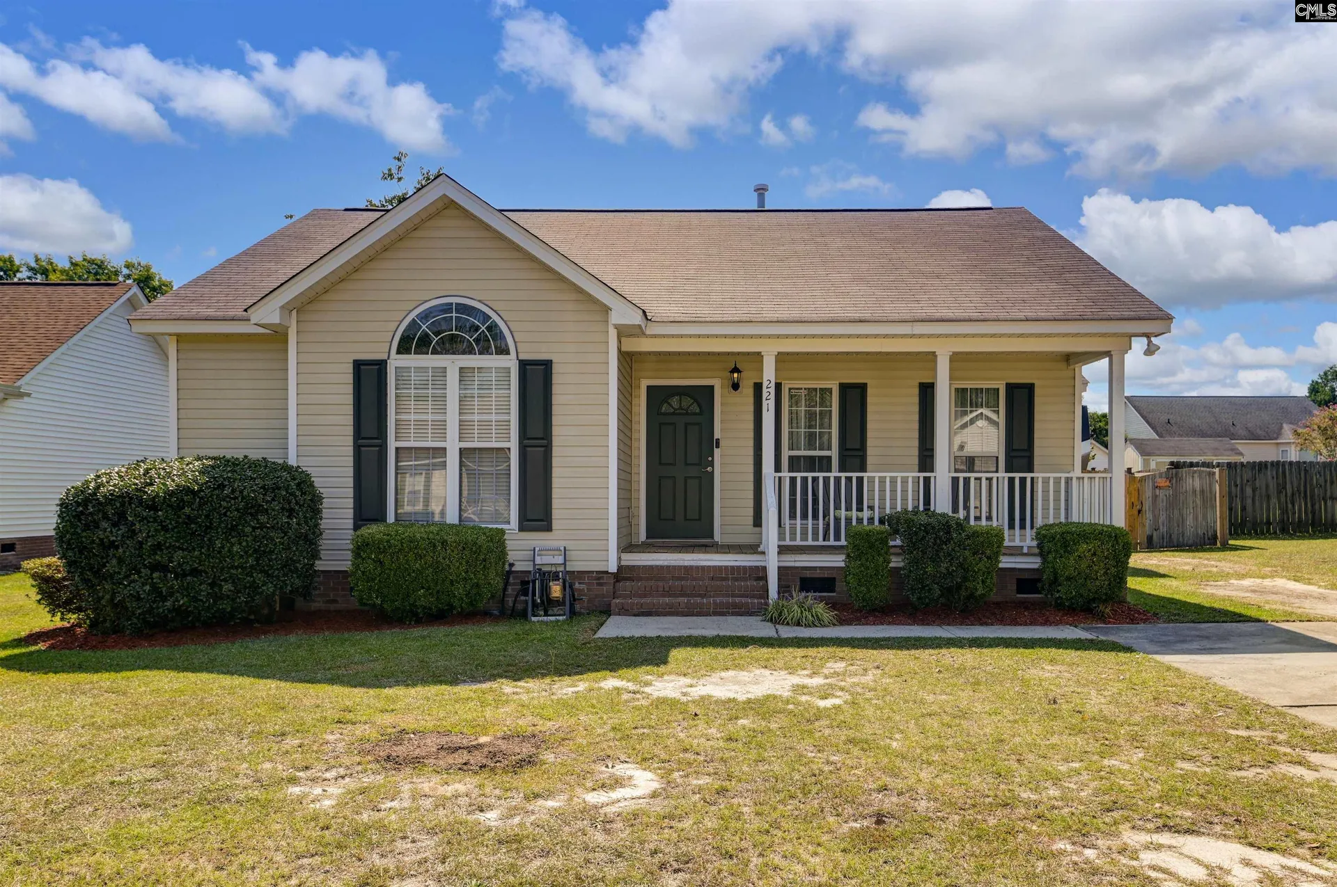 221 Colony Lakes