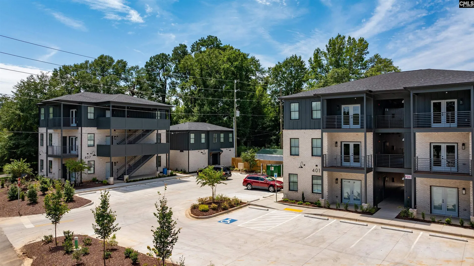 2218 Rosewood Drive