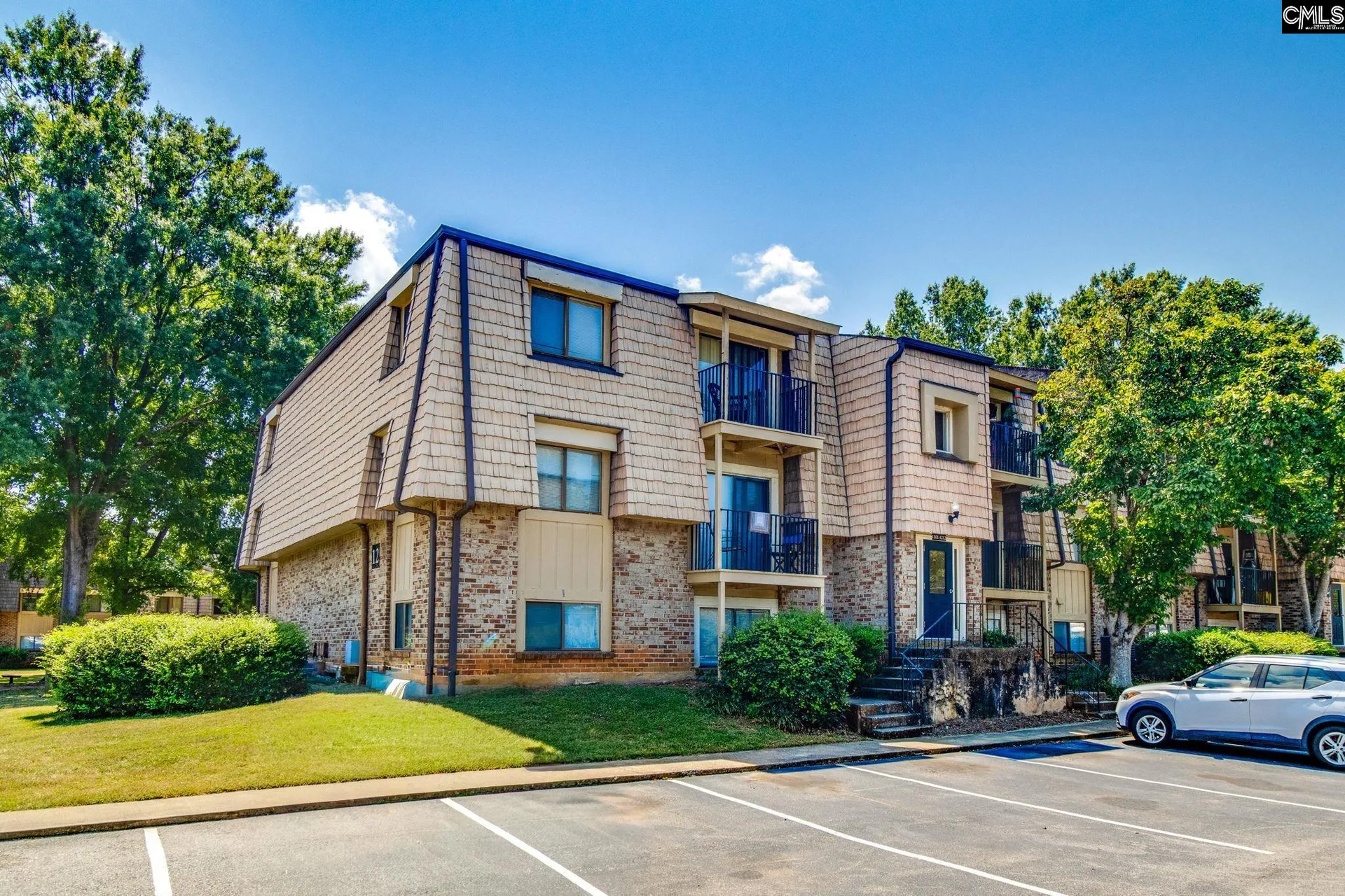 1204 Old Manor Road