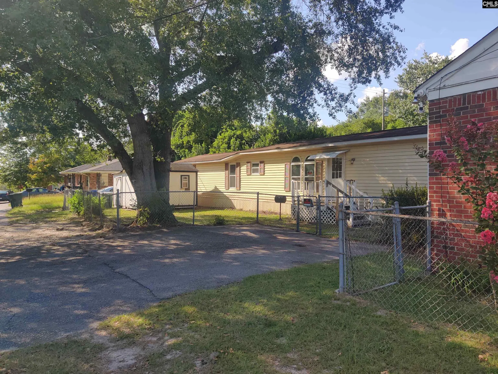 Property image 3 at 1215 Chevis Street, Columbia, SC 29205