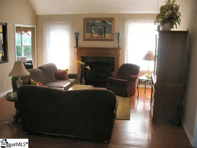 Property image 3 at 308 Winding Brook Court, Greenville, SC 29617