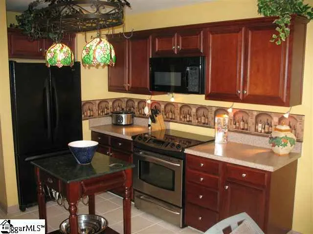 Property image 4 at 308 Winding Brook Court, Greenville, SC 29617