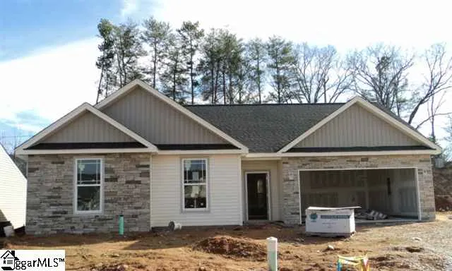 Property image 1 at 17 Kavanagh Court, Greenville, SC 29611