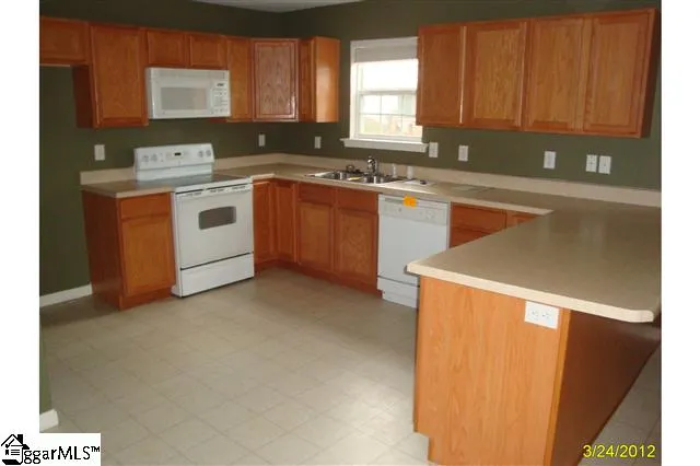 Property image 3 at 113 Granite Woods Way, Greer, SC 29650