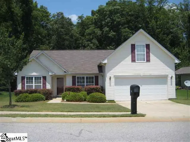 Property image 1 at 106 Manhassett Court, Greenville, SC 29607