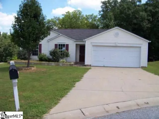 Property image 1 at 114 WILLOW BEND Drive, Taylors, SC 29687