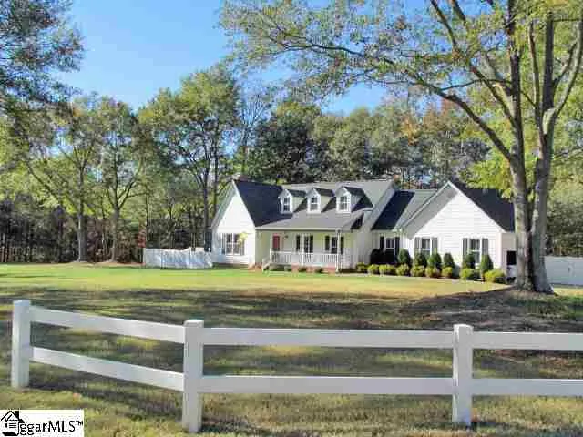 Property image 1 at 102 Shagbark Circle, Simpsonville, SC 29680