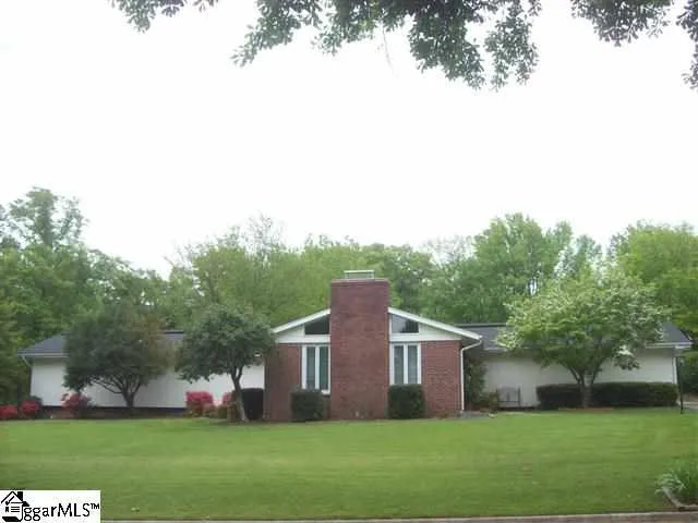 Property image 1 at 6 Wimborne Drive, Greenville, SC 29615
