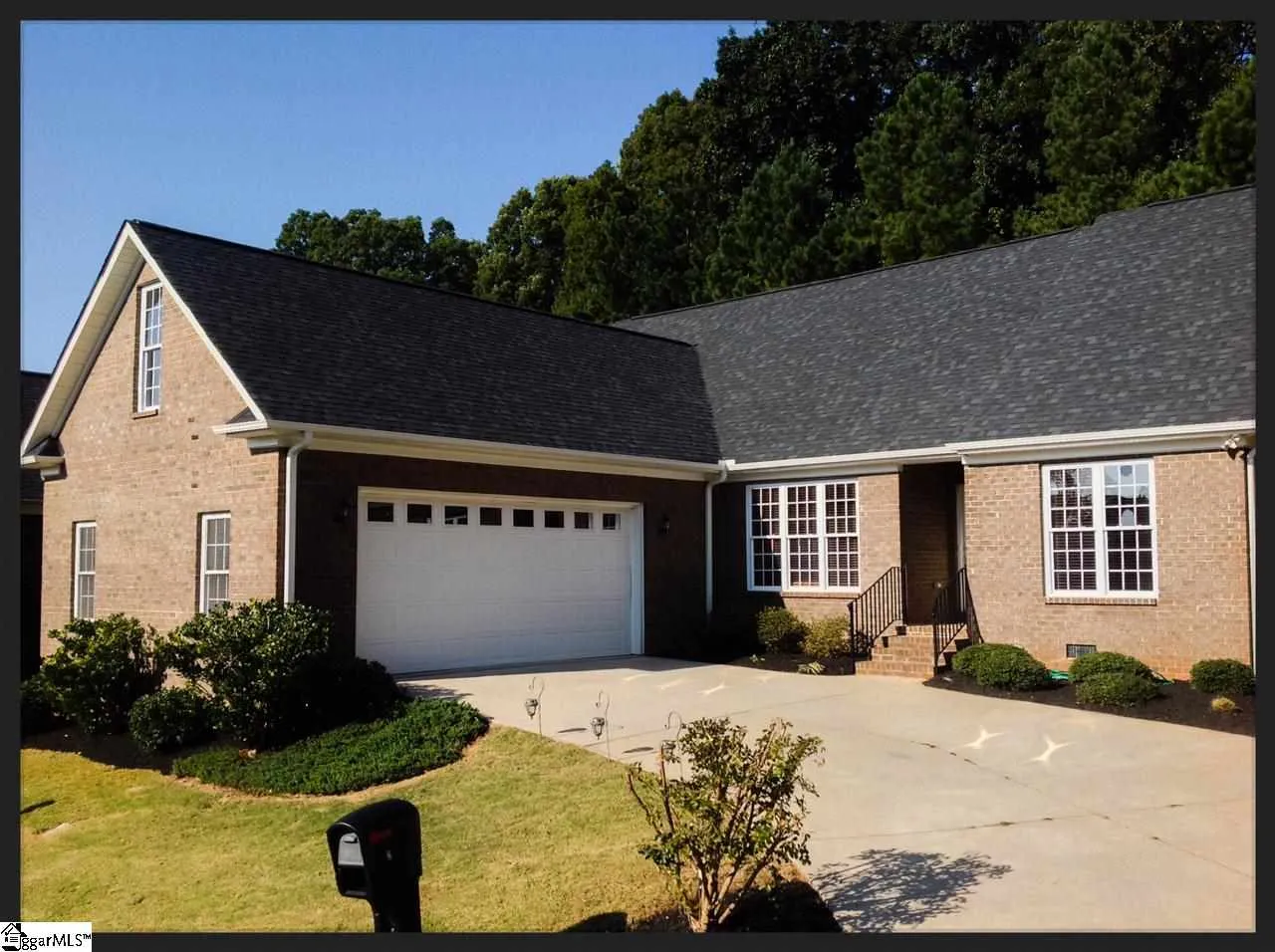 Property image 1 at 2 Belle Terre Court, Greenville, SC 29609