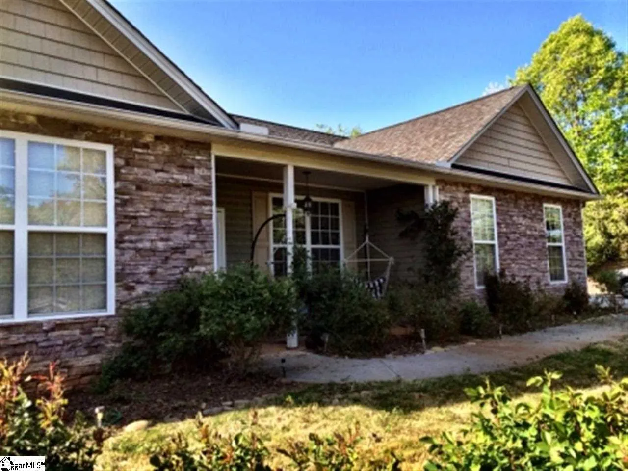 Property image 1 at 8 Saluda Lake Circle, Greenville, SC 29661