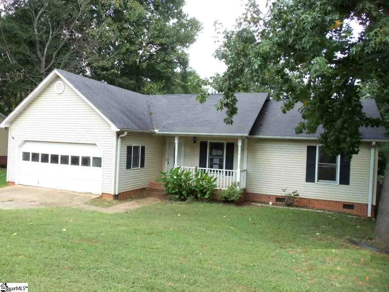 Property image 1 at 110 Waterbury Court, Simpsonville, SC 29680