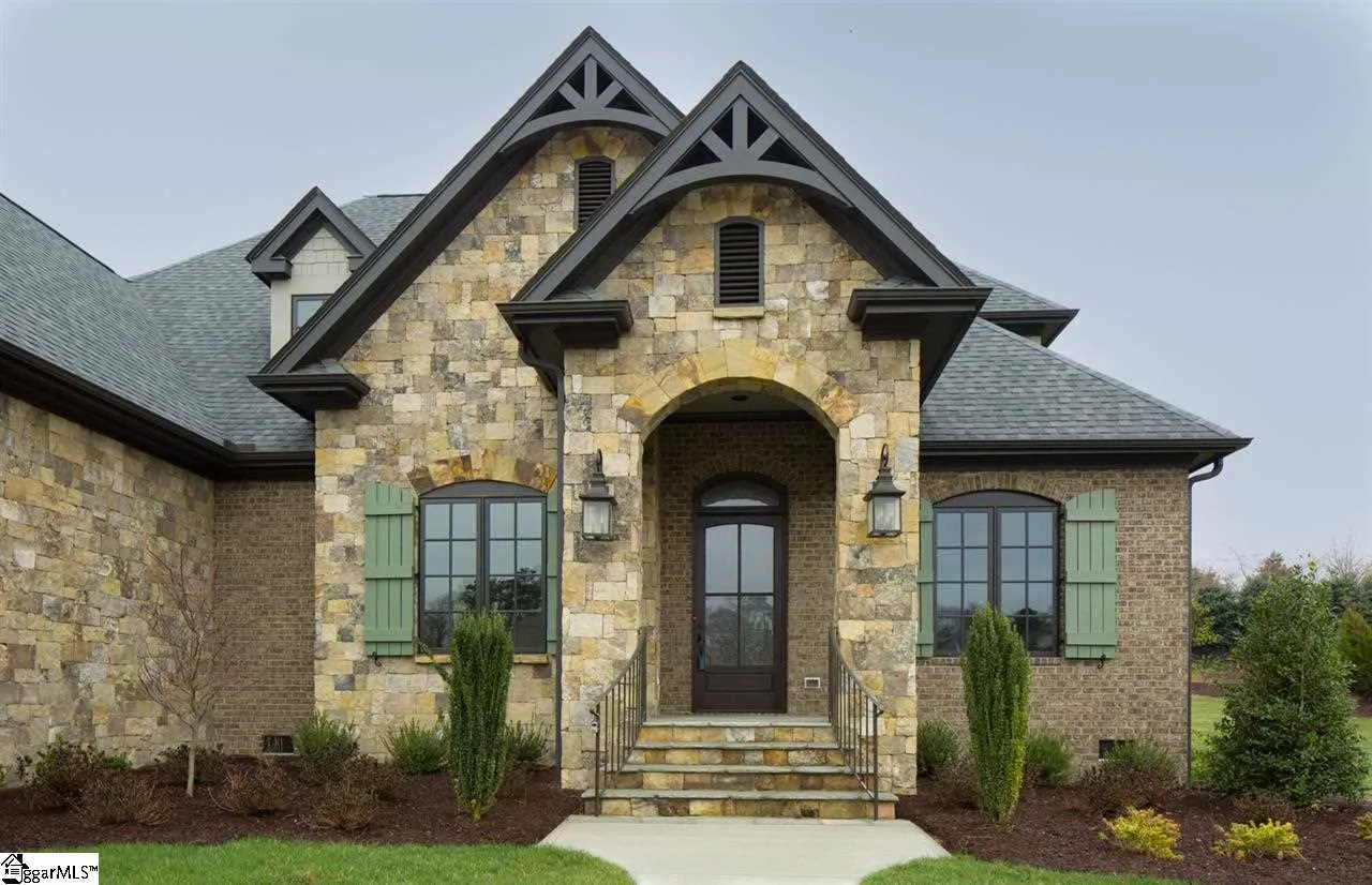 Property image 4 at 10 Calaverdi Court, Simpsonville, SC 29681