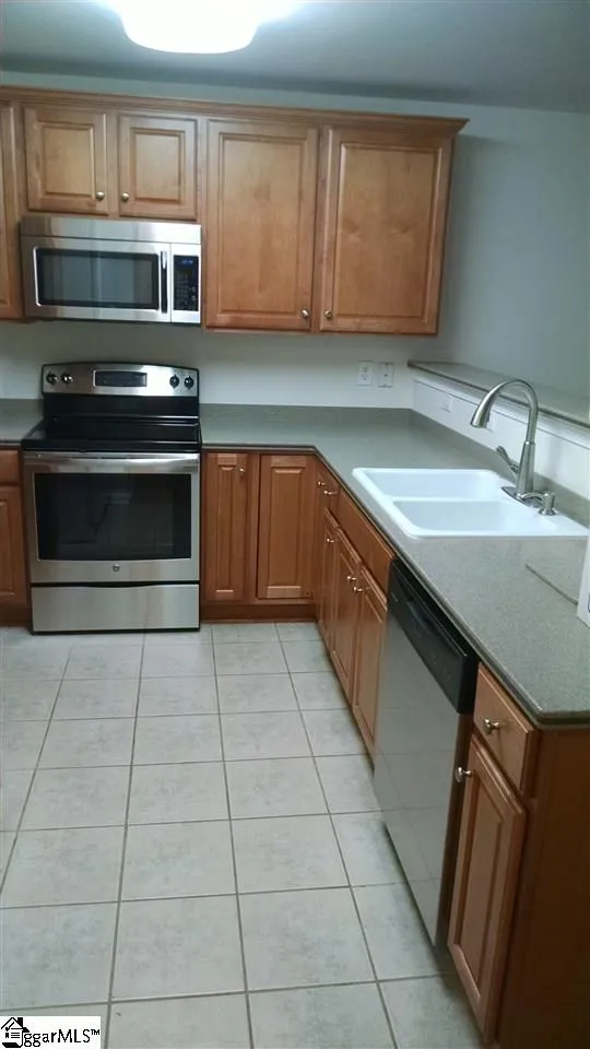 Property image 5 at 107 High Crest Court, Simpsonville, SC 29681-5996