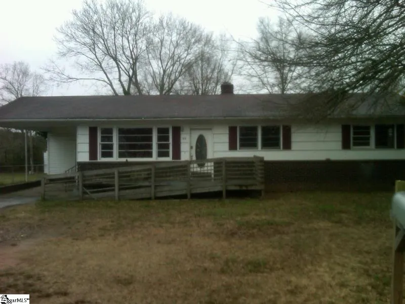Property image 1 at 102 E Belvedere Road, Greenville, SC 29605