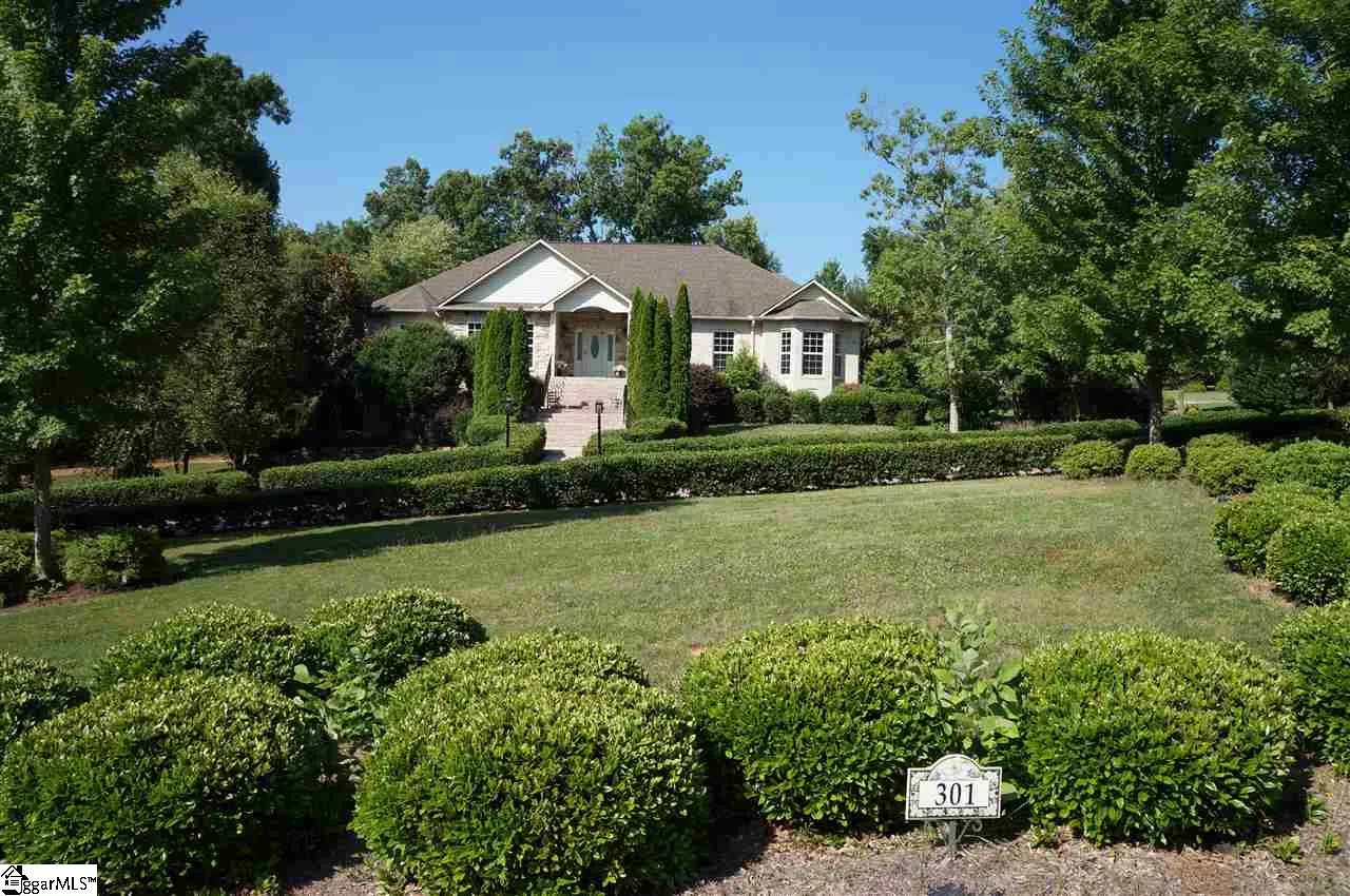 Property image 2 at 301 Glen Meadows Drive, Simpsonville, SC 29680