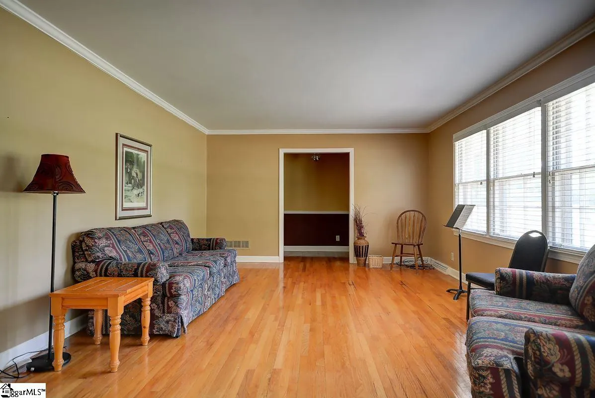 Property image 4 at 16 Leacroft Drive, Greenville, SC 29615