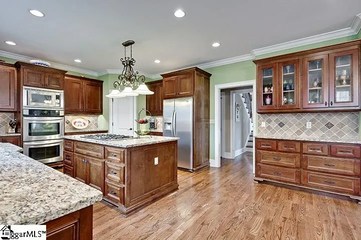 Property image 2 at 18 Bobby Jones Court, Greenville, SC 29609