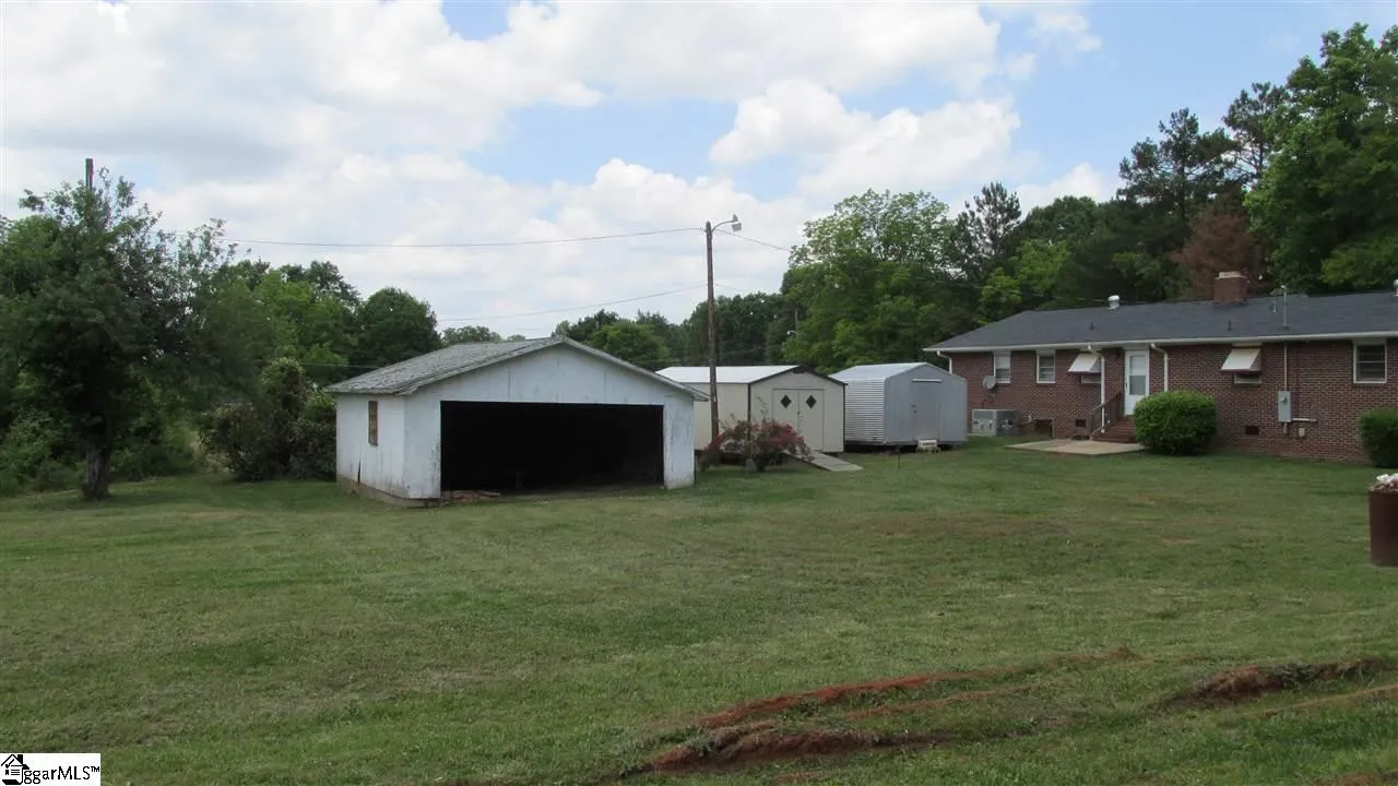 Property image 4 at 1122 Broadway Lake Road, Anderson, SC 29621