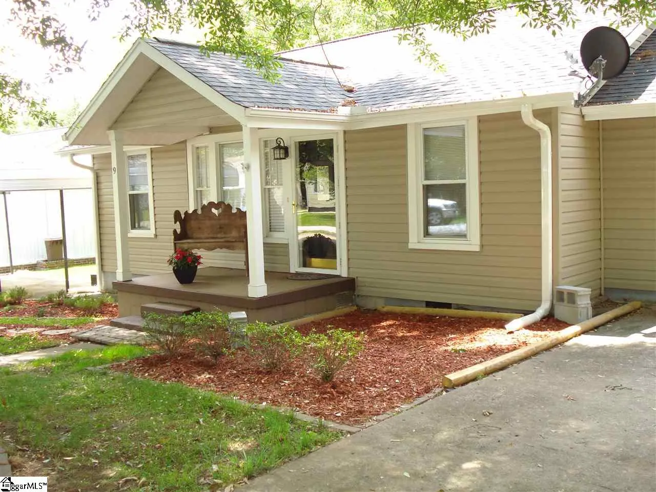 Property image 1 at 9 Linnet Drive, Greenville, SC 29609