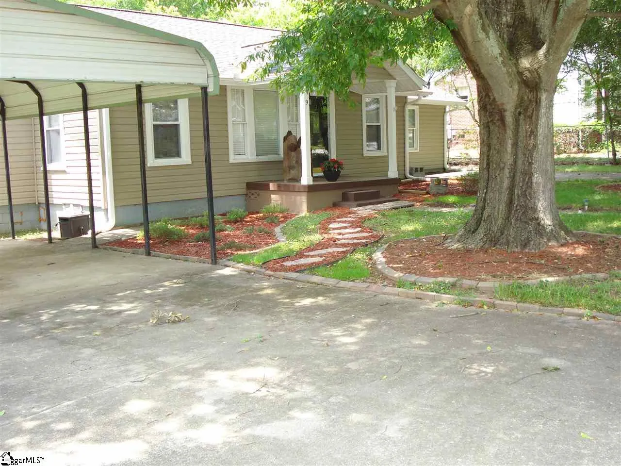 Property image 4 at 9 Linnet Drive, Greenville, SC 29609