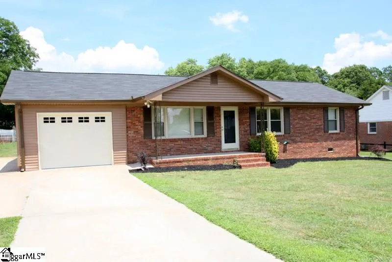 Property image 3 at 1 Live Oak Way, Taylors, SC 29687