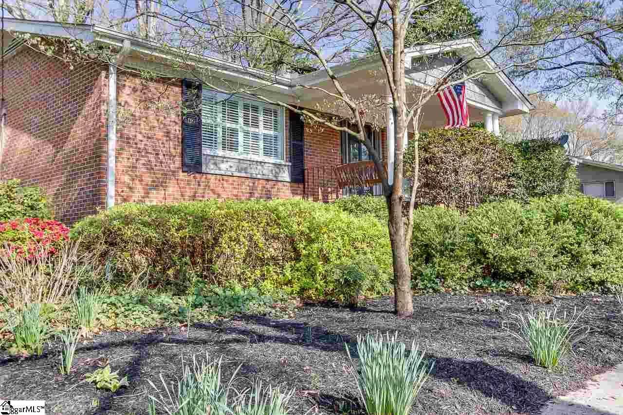 Property image 3 at 3 Kimberly Lane, Taylors, SC 29687