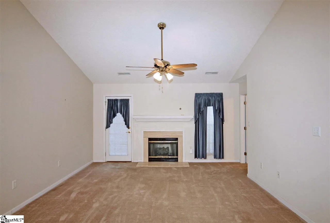Property image 3 at 1 CREEKBEND Court, Simpsonville, SC 29681