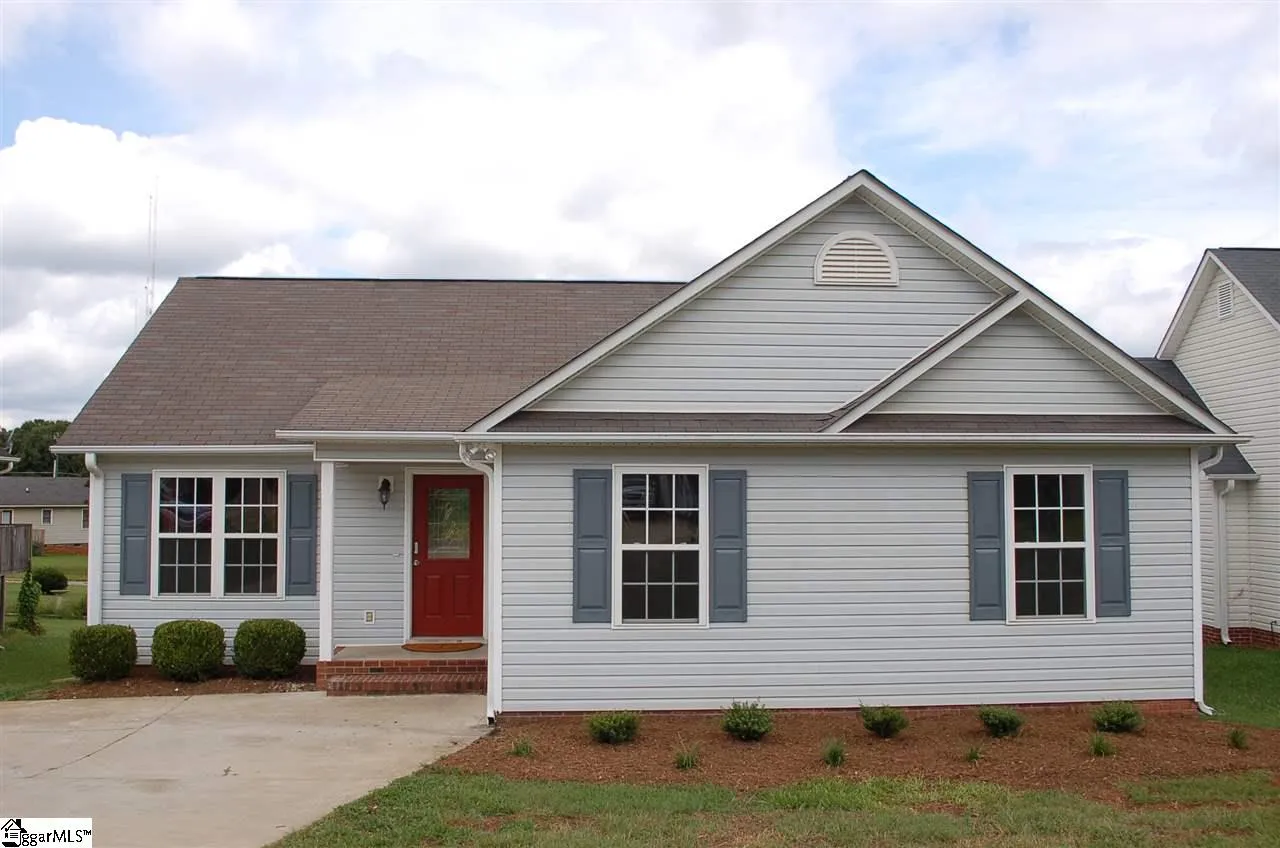 Property image 1 at 645 Cotton Branch Drive, Boiling Springs, SC 29316