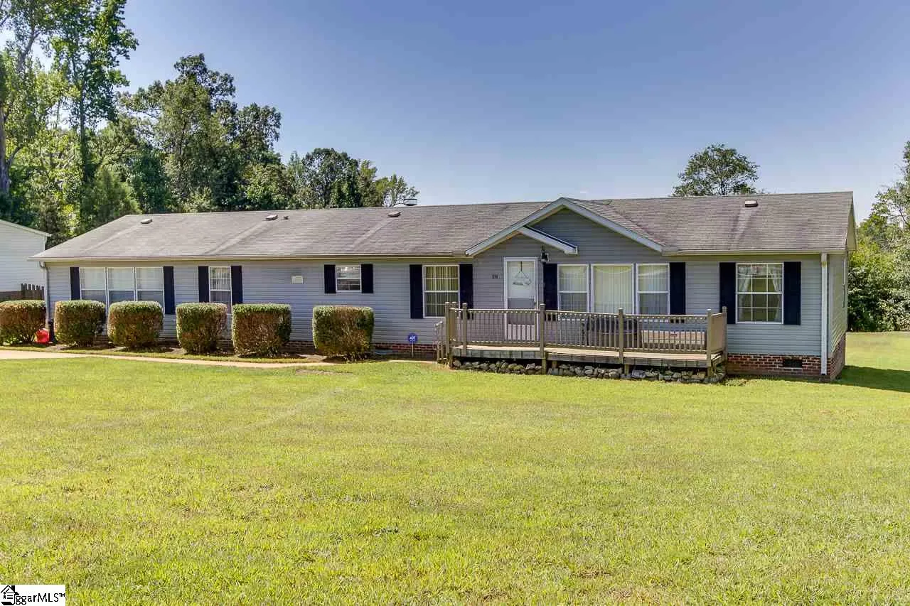 Property image 3 at 539 Valleybrook Lane, Greer, SC 29651