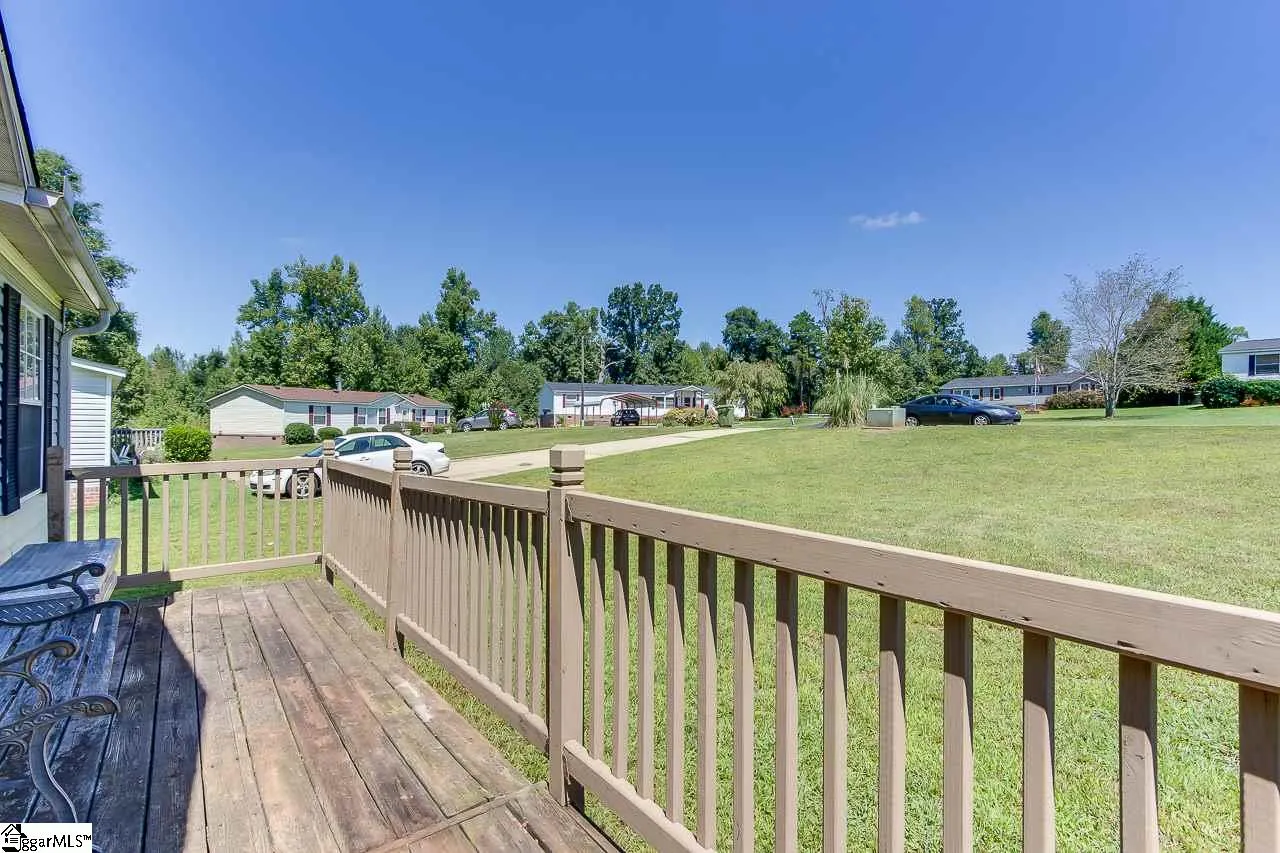 Property image 4 at 539 Valleybrook Lane, Greer, SC 29651