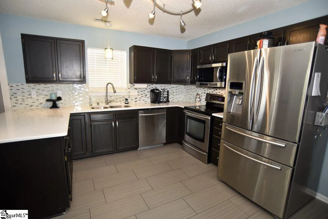 Property image 3 at 101 Lillians Lane, Greer, SC 29651