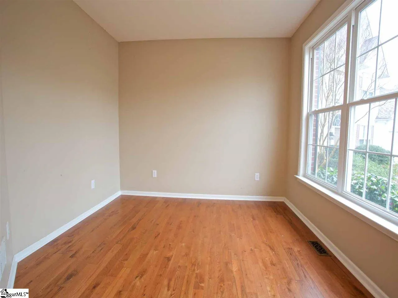 Property image 5 at 7 Lebar Court, Greenville, SC 29615