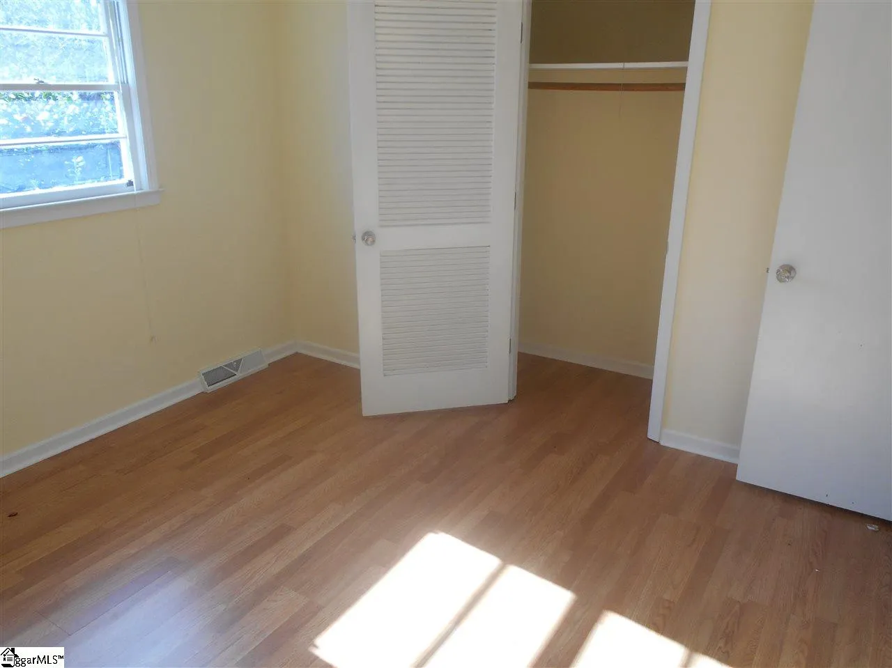 Property image 3 at 102 LONGVIEW Terrace, Easley, SC 29642