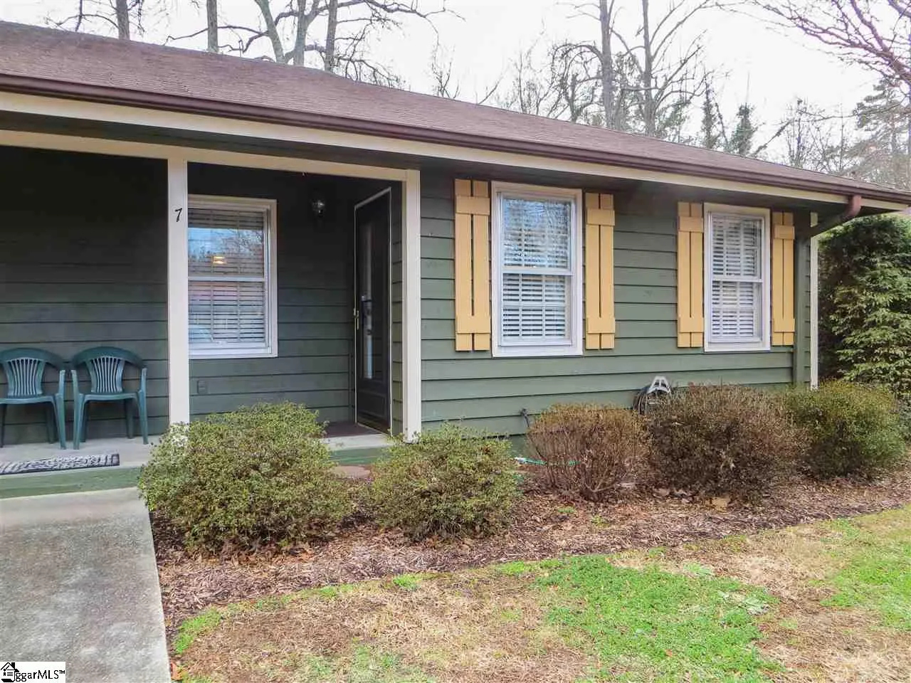 7 Oakwood Drive