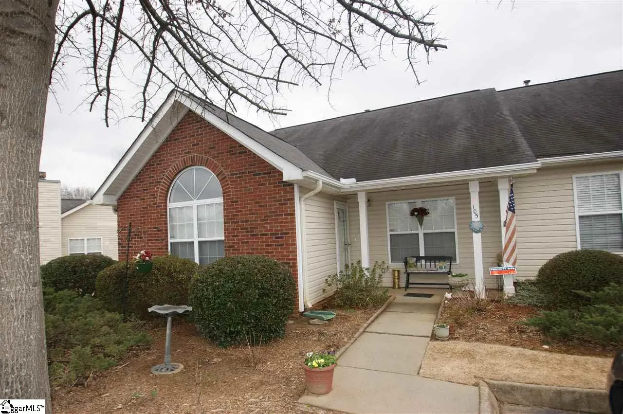 Property image 1 at 105 Woodglen Drive, Simpsonville, SC 29681