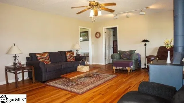 Property image 5 at 220 Ridge Way, Simpsonville, SC 29680