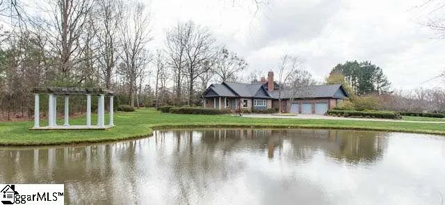 Property image 3 at 9 Rocky Creek Lane, Greenville, SC 29615