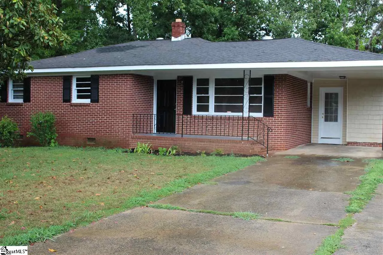 Property image 1 at 110 Glendale Street, Greenville, SC 29605