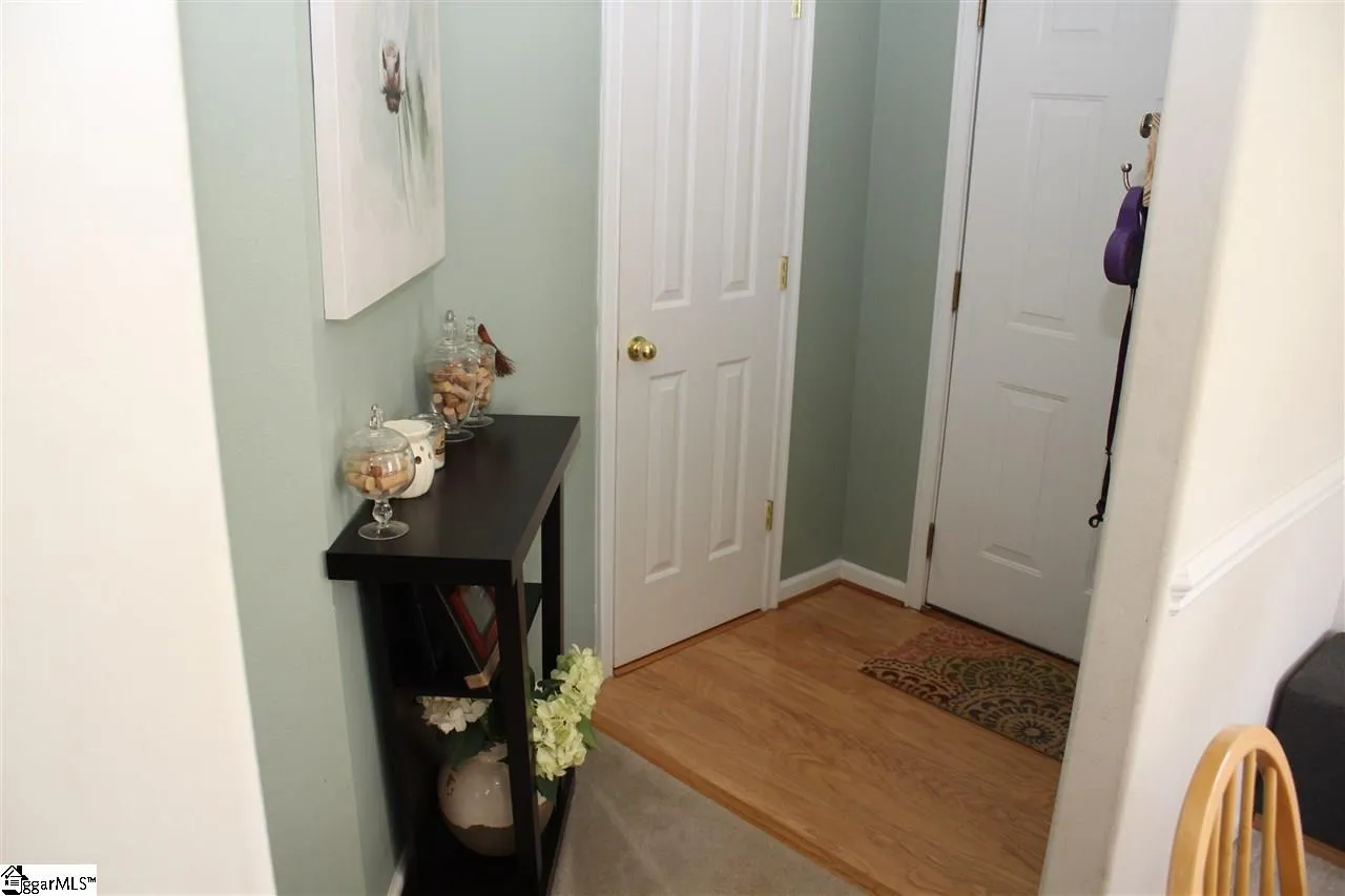 Property image 3 at 114 Hickory Valley Way, Taylors, SC 29687